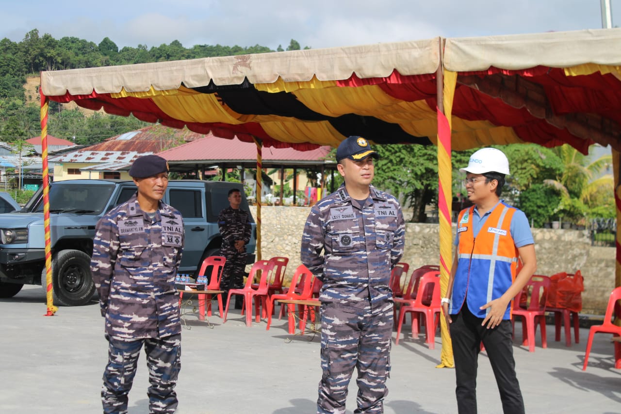Danlanal Nias Pimpin Merplug Sambut KRI Semarang-594, Gelar "Open Ship" Edukasi Warga Nias