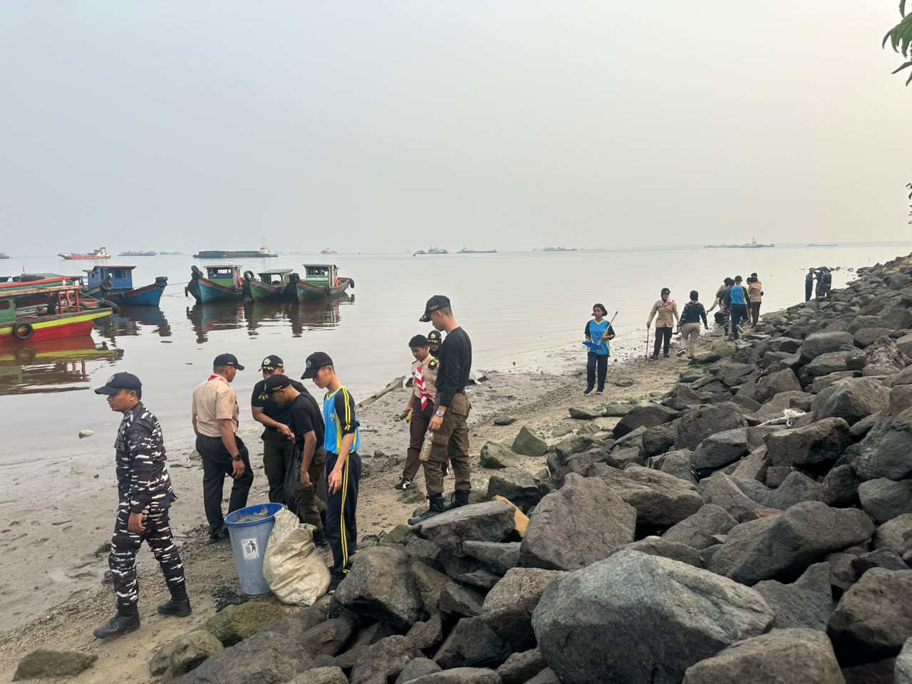 "Aku Cinta Laut" Satu Semangat, Satu Kepedulian : Lanal Dumai dan Generasi Muda Bersatu Jaga Pesisir