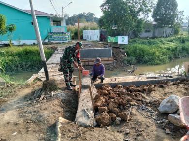 Bersama Masyarakat, Kodim 0901/Samarinda Bangun Jembatan Beton Garuda di Kelurahan Lok Bahu Bersama Masyarakat, Kodim 0901/Samarinda Bangun Jembatan Beton Garuda di Kelurahan Lok Bahu