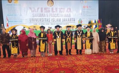 Para Wisudawan Bisa Berkontribusi Di Bidang Ilmunya Dan Berdaya Saing Global